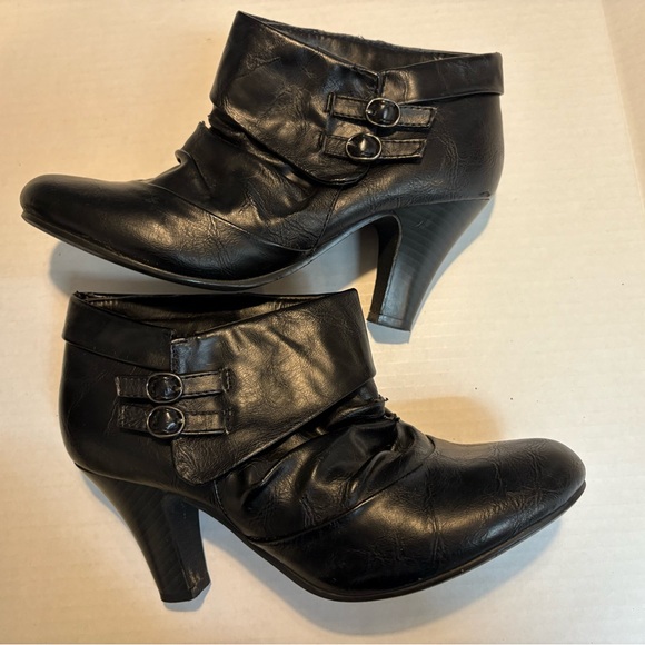 Madden Girl Shoes - Women’s Black Short Mini synthetic leather Boot Buckled Heal by Madden Girl 7.5